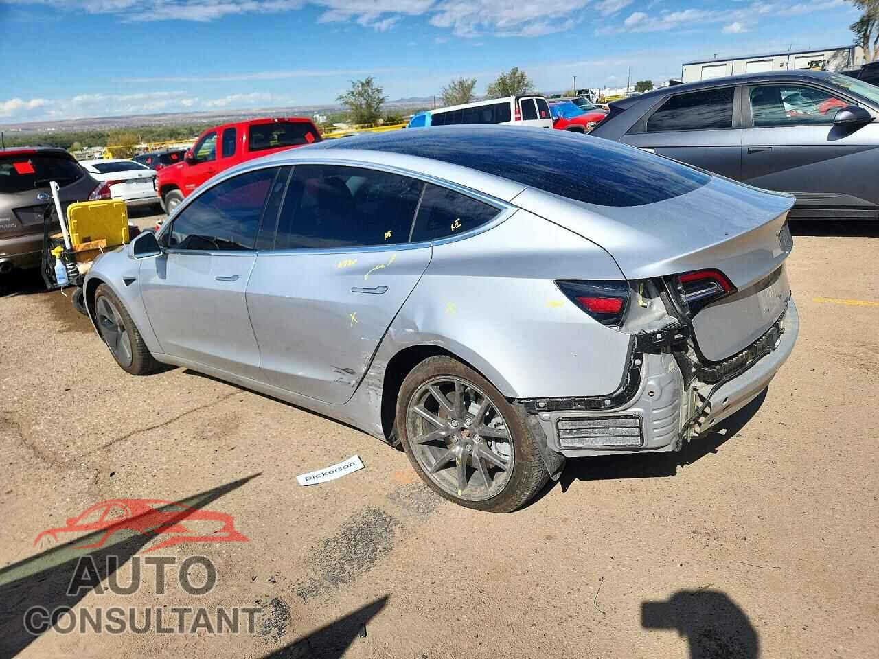 TESLA MODEL 3 2018 - 5YJ3E1EA6JF095351