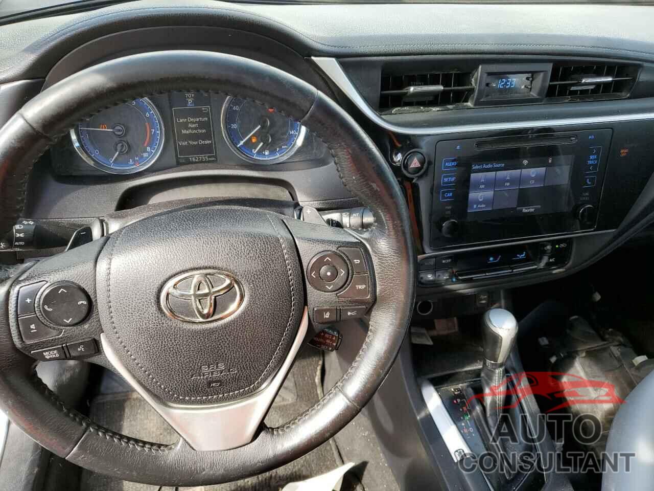 TOYOTA COROLLA 2018 - 2T1BURHE5JC973447