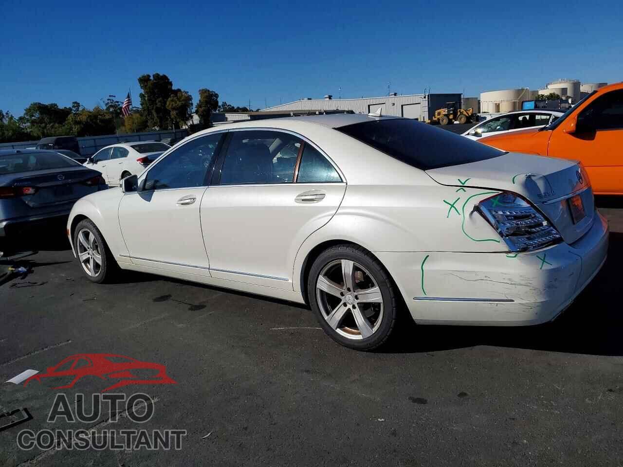 MERCEDES-BENZ S-CLASS 2011 - WDDNG7BB7BA389280