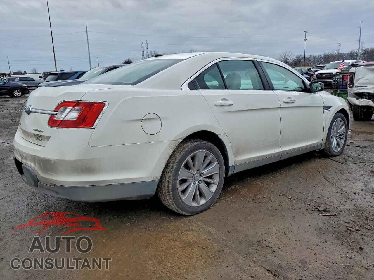 FORD TAURUS 2010 - 1FAHP2FW2AG102582