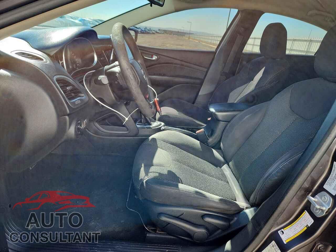 DODGE DART 2015 - 1C3CDFBB7FD193367