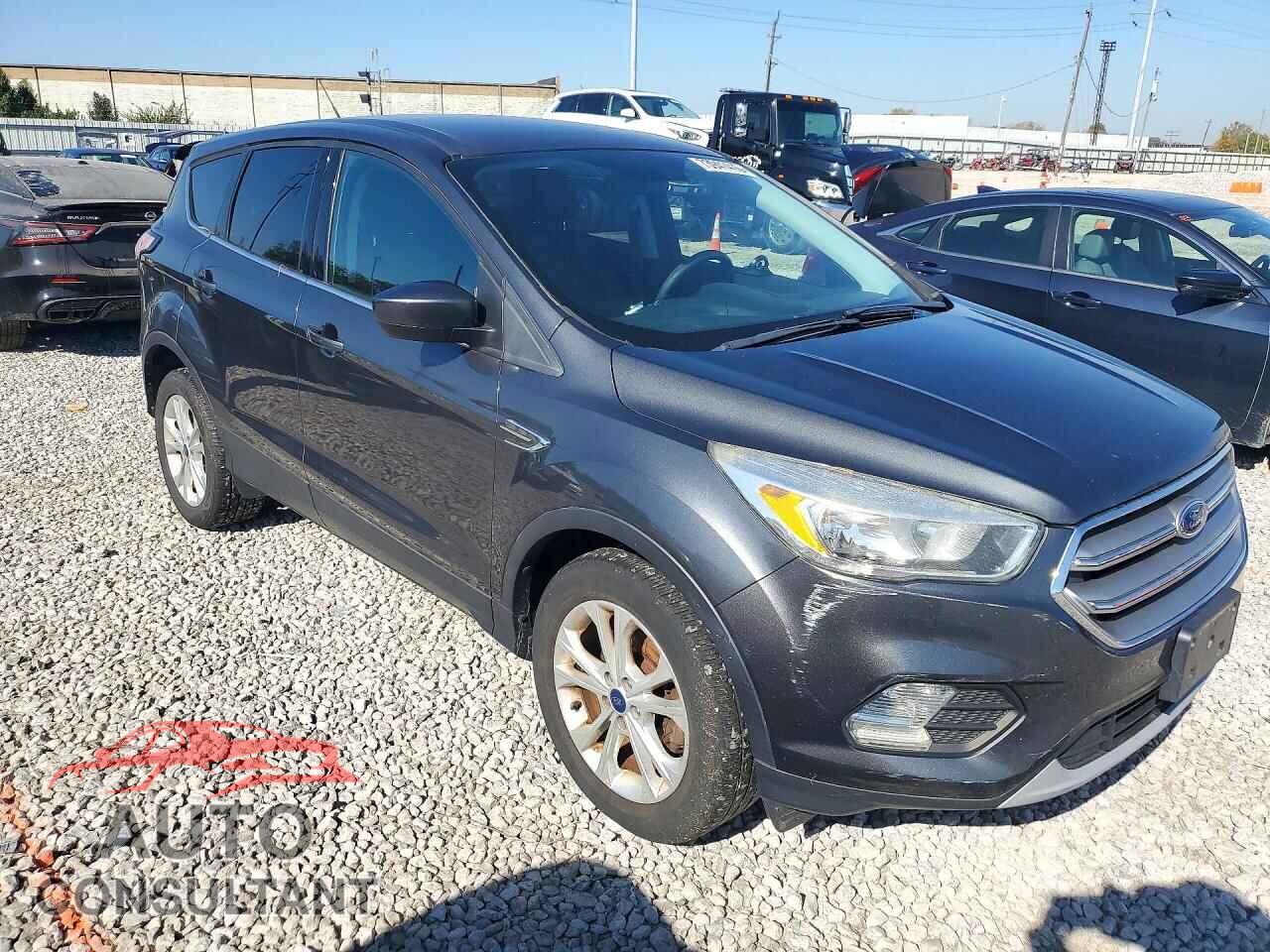 FORD ESCAPE 2017 - 1FMCU0GD4HUB97488