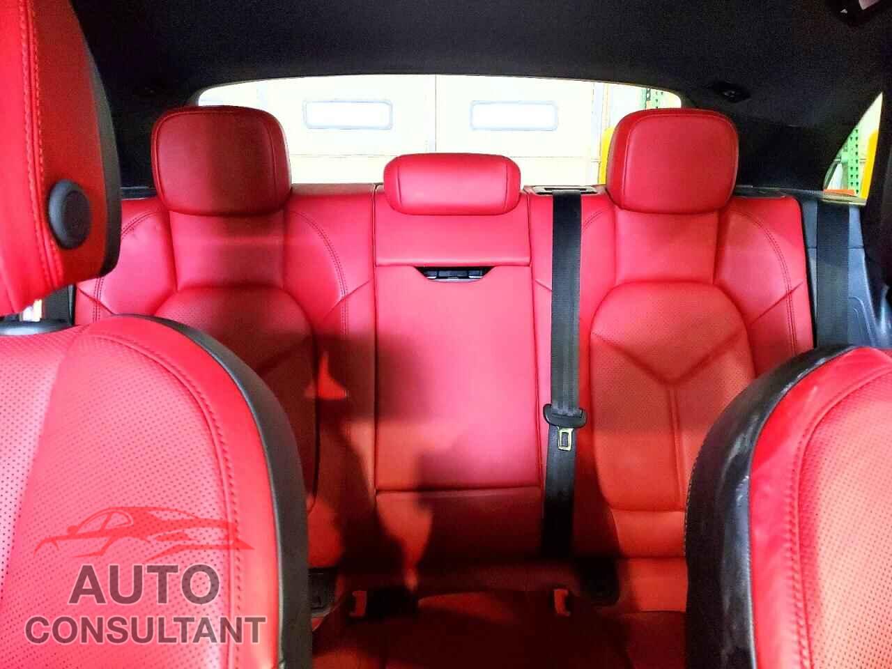 PORSCHE MACAN 2018 - WP1AA2A54JLB24052