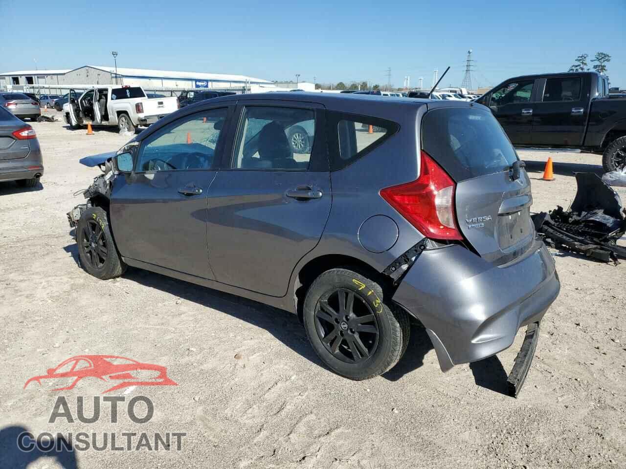 NISSAN VERSA 2018 - 3N1CE2CP3JL353732