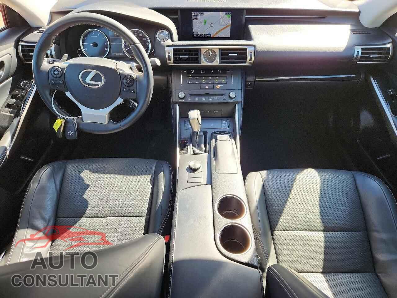 LEXUS IS 2015 - JTHCF1D22F5017941