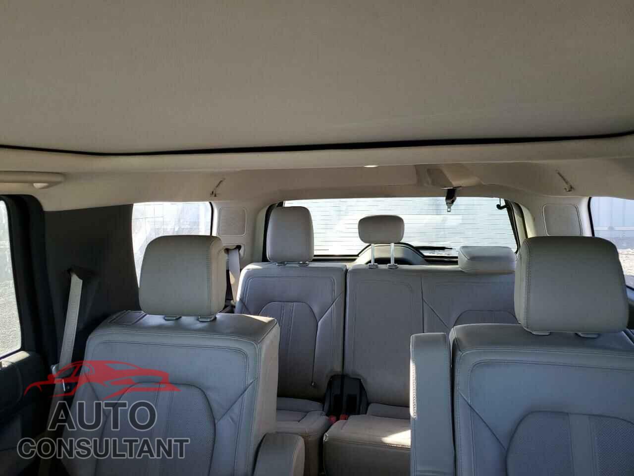 FORD EXPEDITION 2018 - 1FMJU2AT0JEA40785