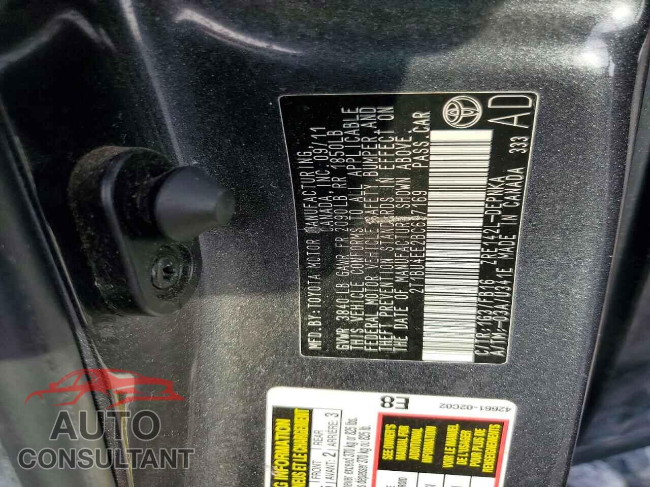 TOYOTA COROLLA 2011 - 2T1BU4EE2BC697169