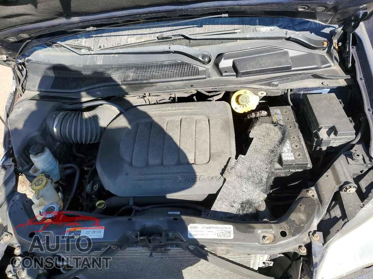 DODGE CARAVAN 2015 - 2C4RDGBG7FR680136