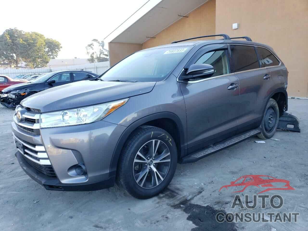 TOYOTA HIGHLANDER 2019 - 5TDZARFHXKS057621