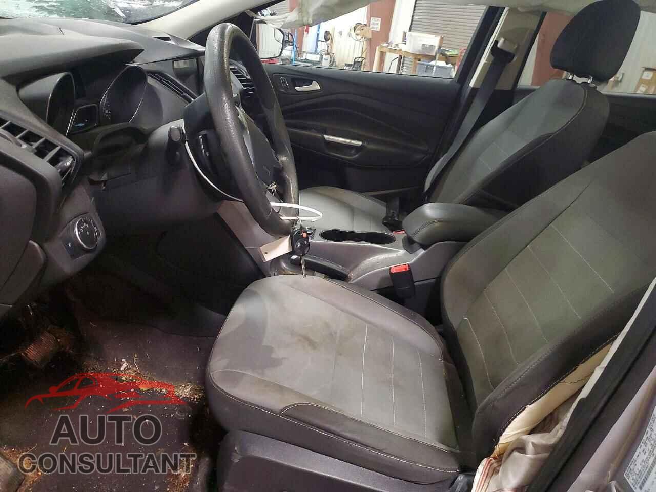 FORD ESCAPE 2016 - 1FMCU9GX0GUA96817