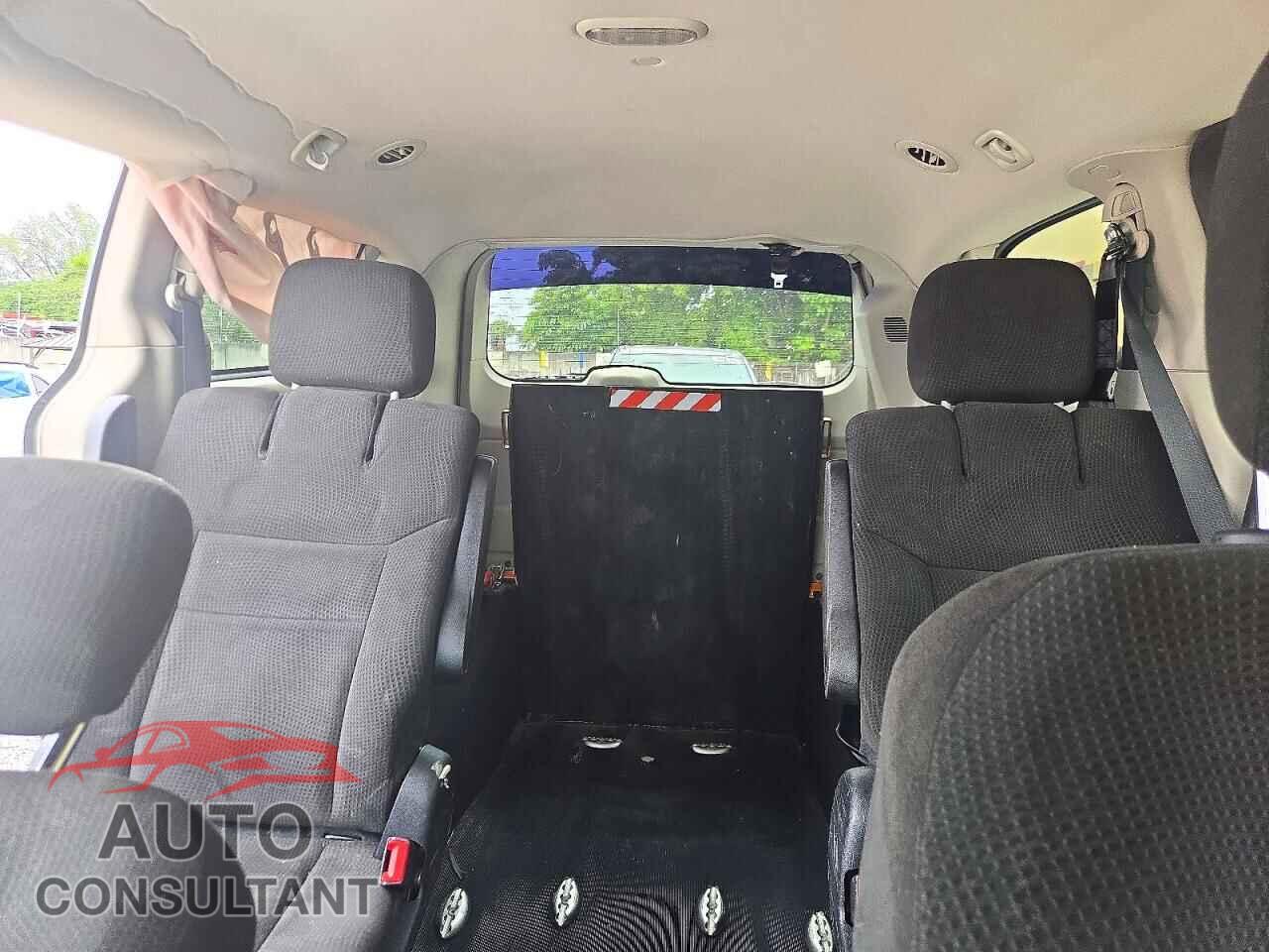 DODGE CARAVAN 2016 - 2C4RDGCG0GR373231