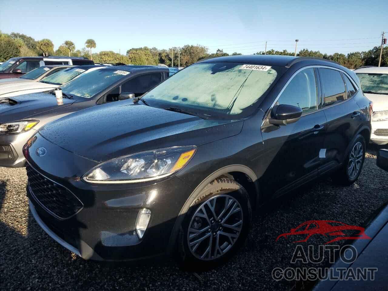 FORD ESCAPE 2020 - 1FMCU0H62LUA23878