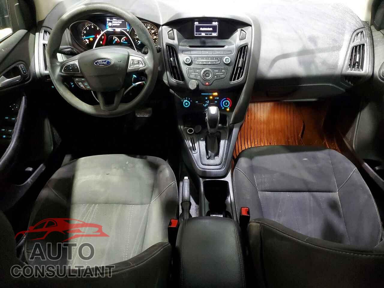 FORD FOCUS 2016 - 1FADP3K26GL227950