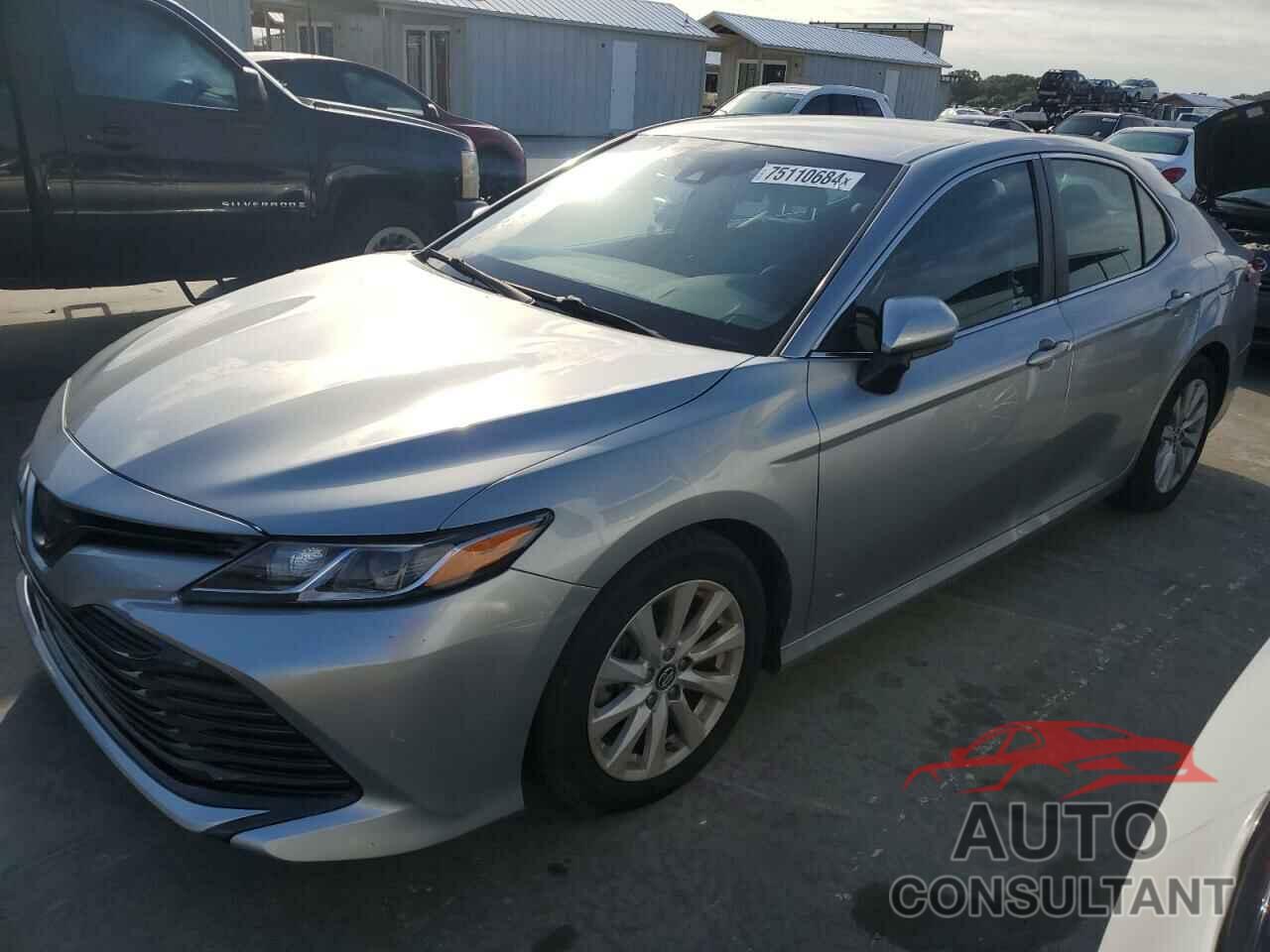 TOYOTA CAMRY 2018 - 4T1B11HK7JU672743