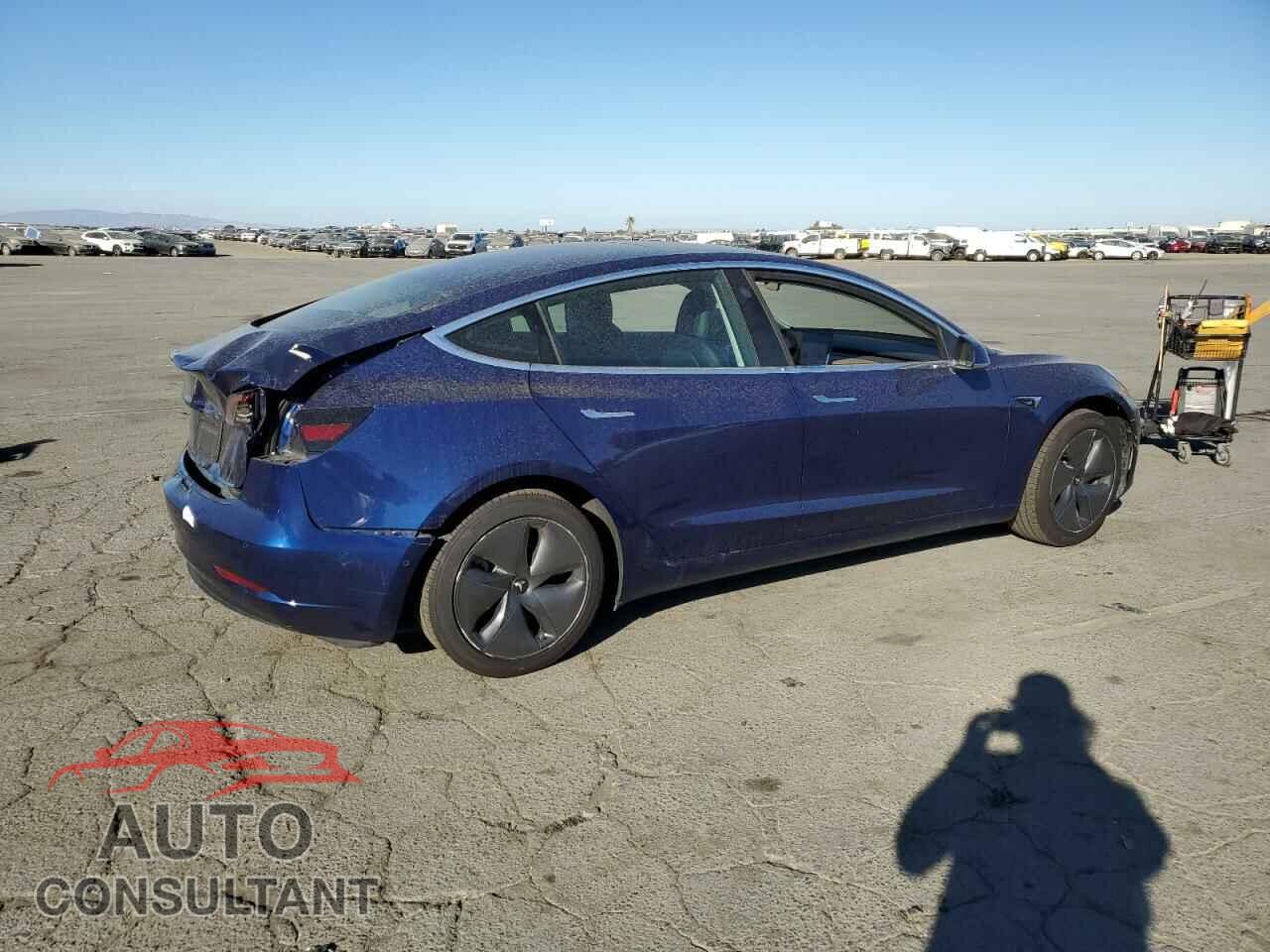 TESLA MODEL 3 2019 - 5YJ3E1EA7KF427170