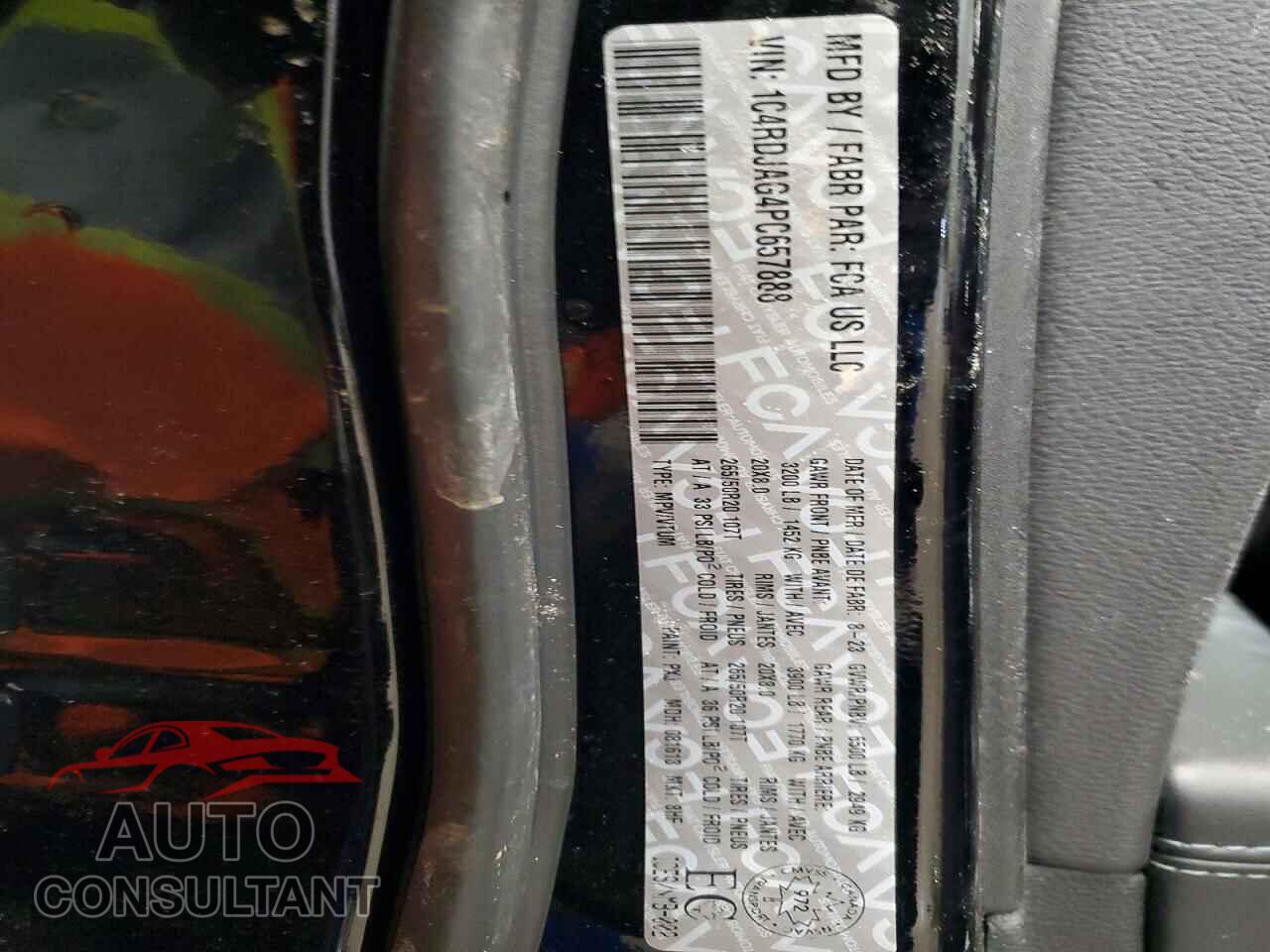 DODGE DURANGO 2023 - 1C4RDJAG4PC657888