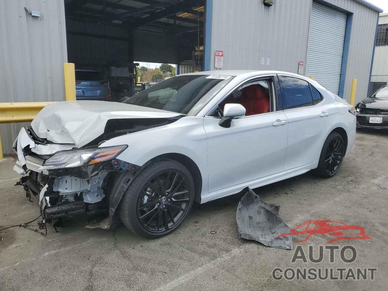 TOYOTA CAMRY 2024 - 4T1K31AK6RU064227