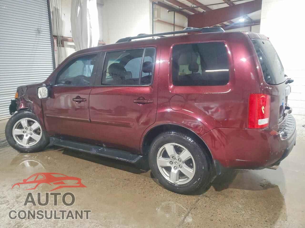 HONDA PILOT 2011 - 5FNYF4H68BB015500