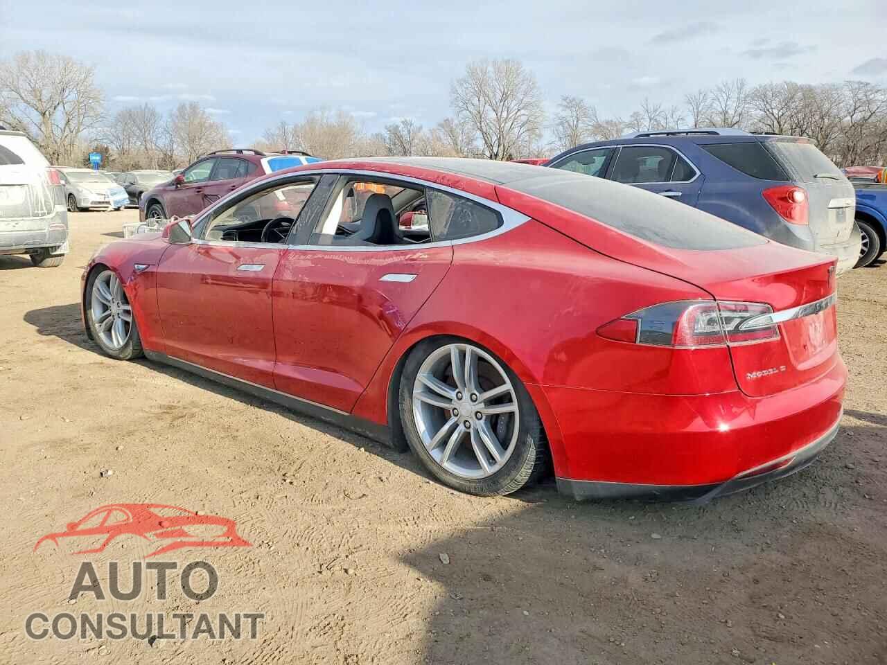 TESLA MODEL S 2013 - 5YJSA1CN4DFP21089