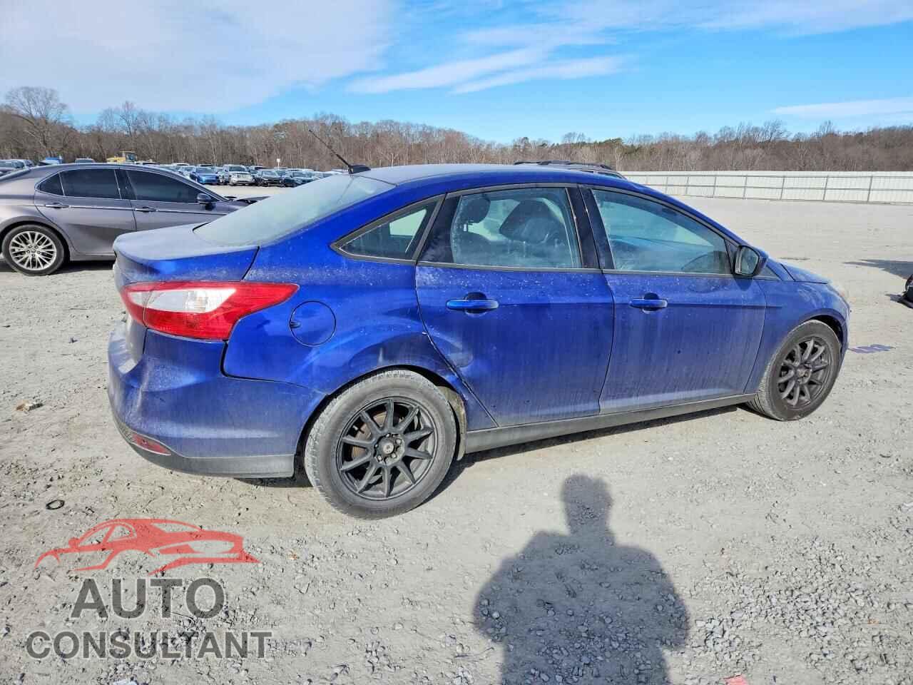 FORD FOCUS 2012 - 1FAHP3F25CL393415