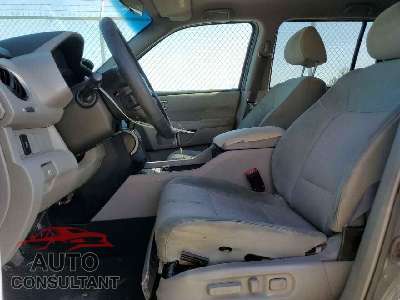 HONDA PILOT 2012 - 5FNYF4H42CB038237