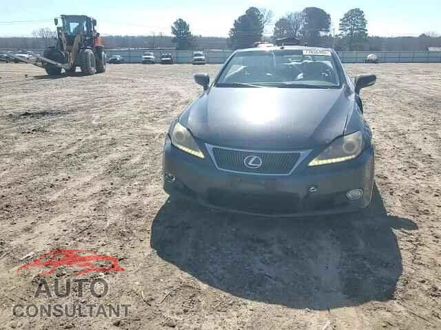 LEXUS IS 2011 - JTHFE2C21B2505328