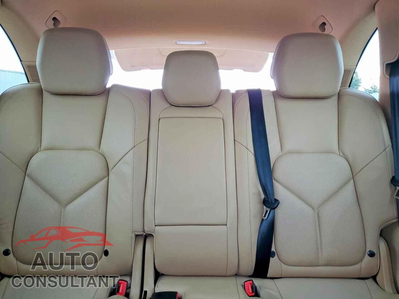 PORSCHE CAYENNE 2012 - WP1AA2A25CLA09078