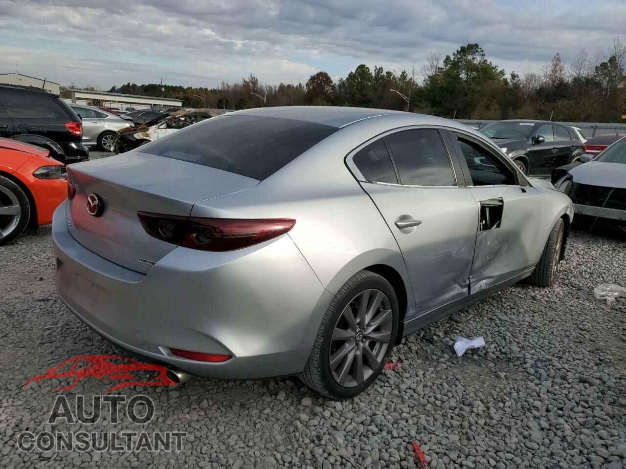 MAZDA 3 2019 - JM1BPACLXK1108686