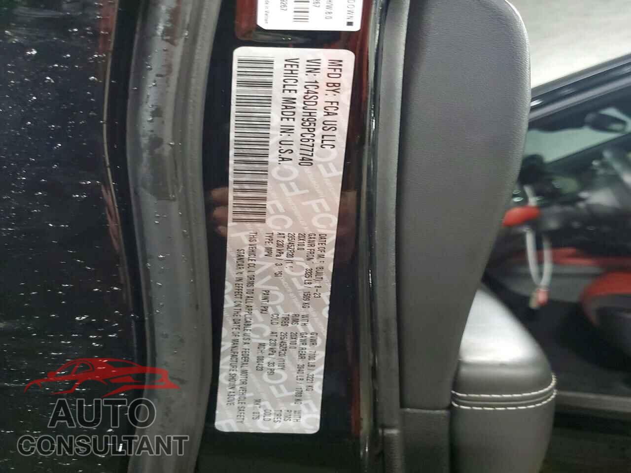 DODGE DURANGO 2023 - 1C4SDJH95PC677740