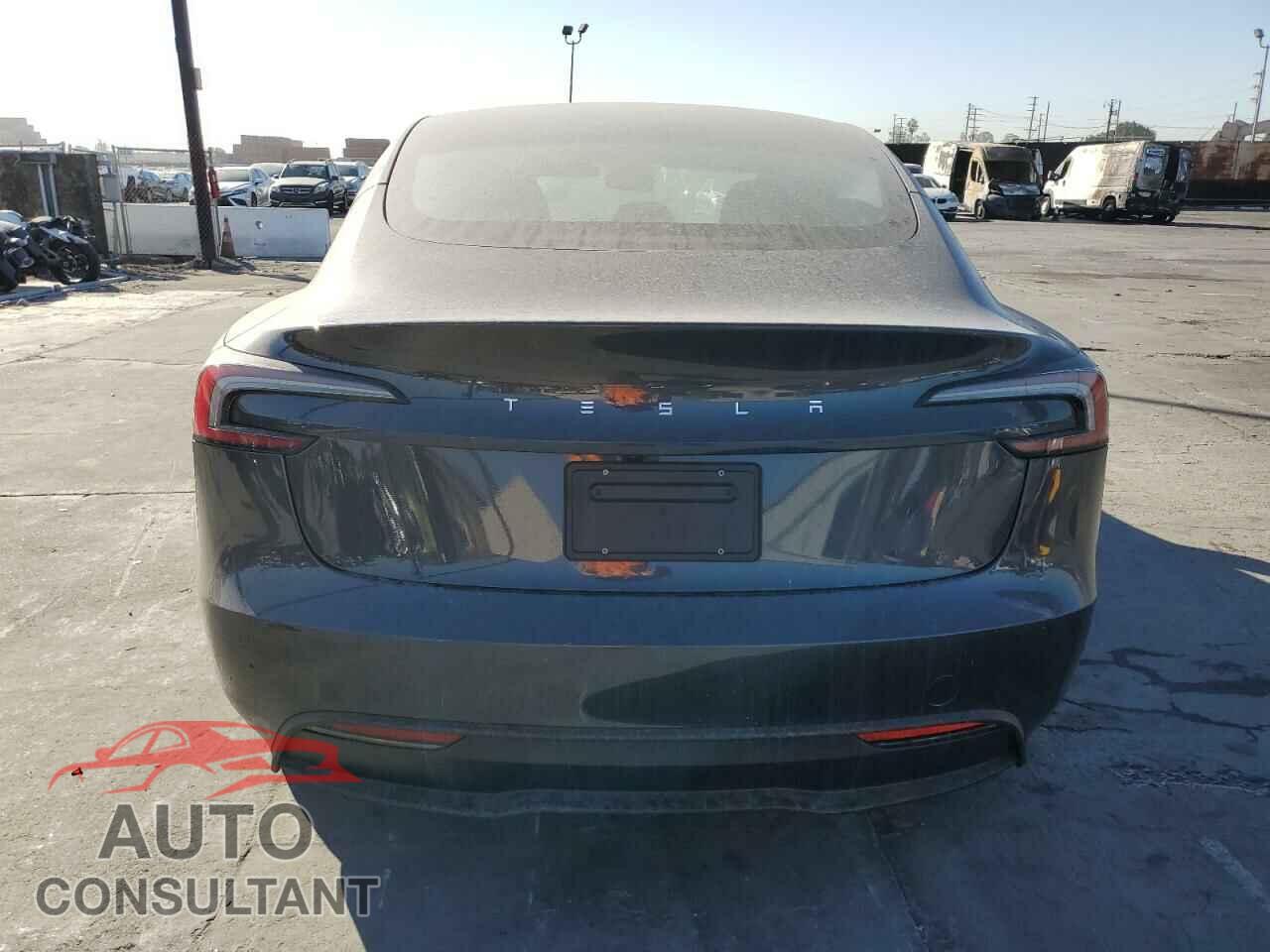 TESLA MODEL 3 2024 - 5YJ3E1EA2RF728309