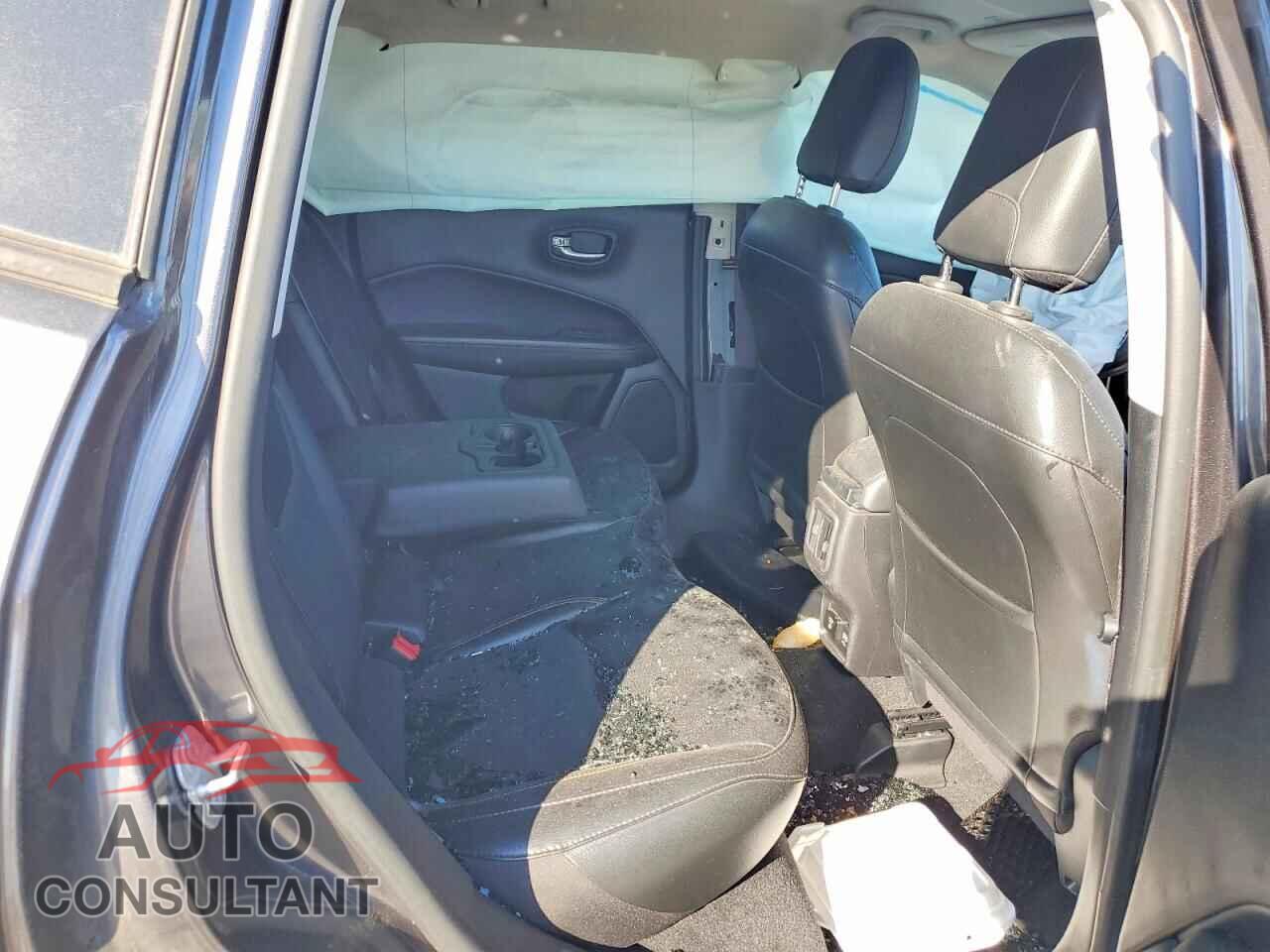 JEEP COMPASS 2019 - 3C4NJDCB9KT817092