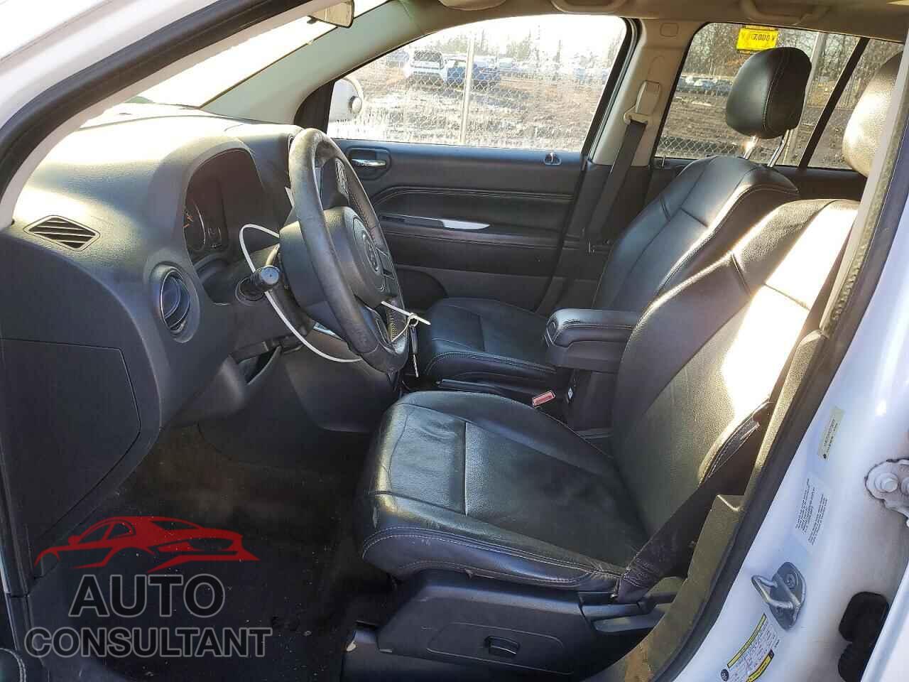 JEEP COMPASS 2014 - 1C4NJCEA4ED758929