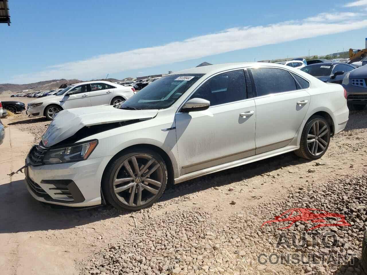 VOLKSWAGEN PASSAT 2017 - 1VWDT7A32HC019750