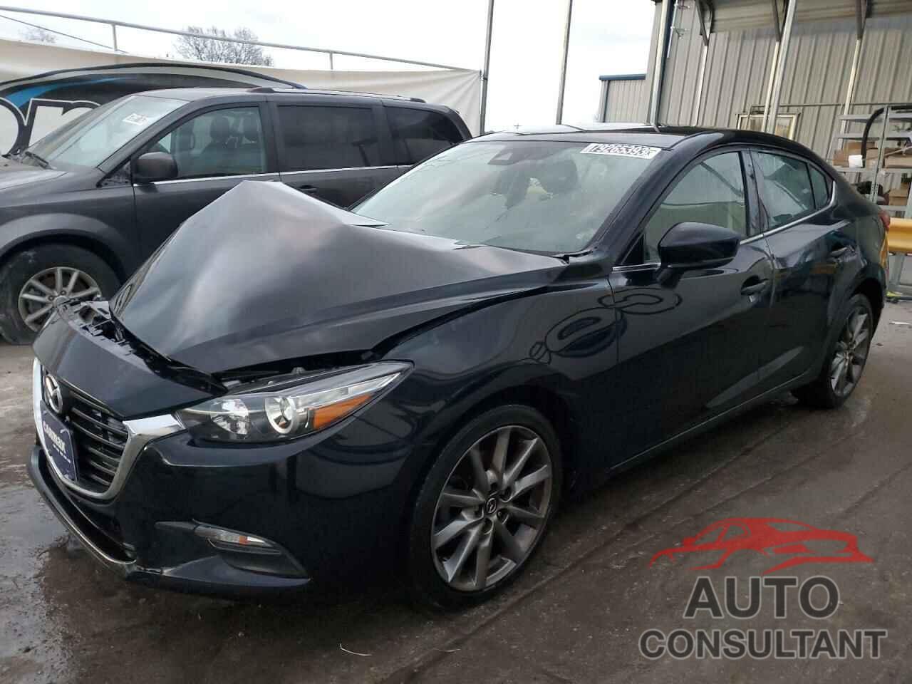 MAZDA 3 2018 - 3MZBN1V31JM208838