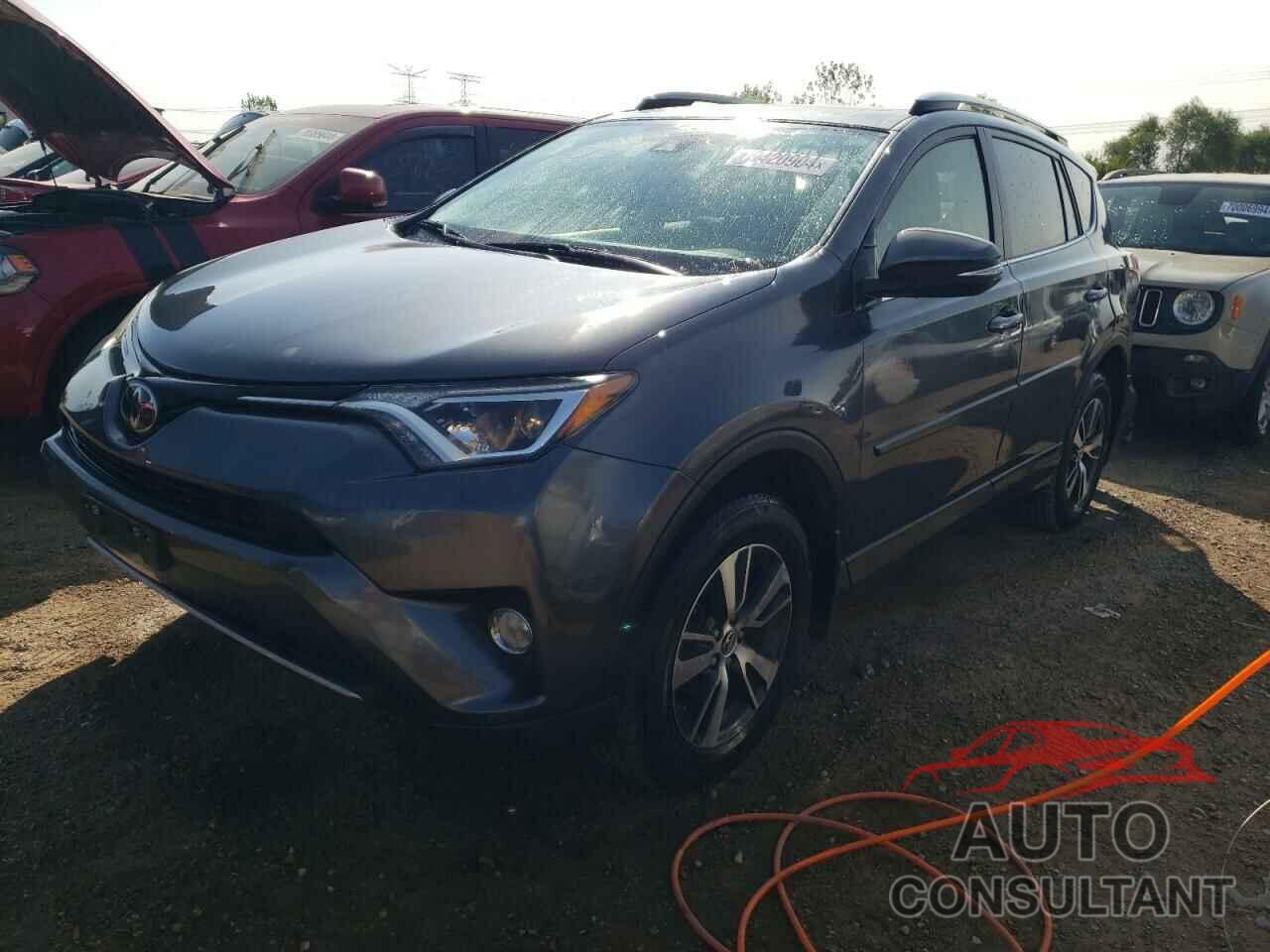 TOYOTA RAV4 2017 - JTMRFREV6HD213750