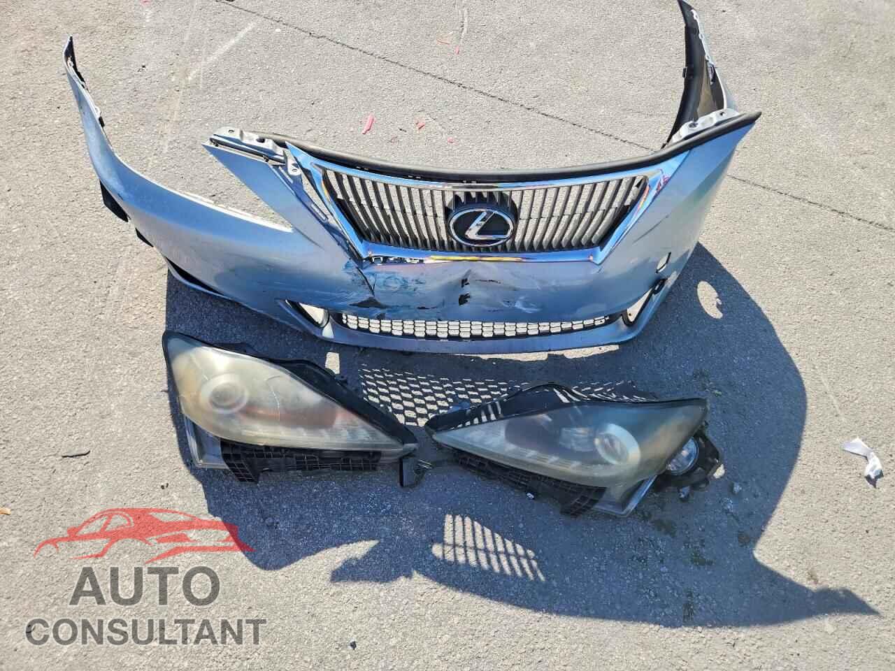 LEXUS IS 2011 - JTHBF5C28B2101164