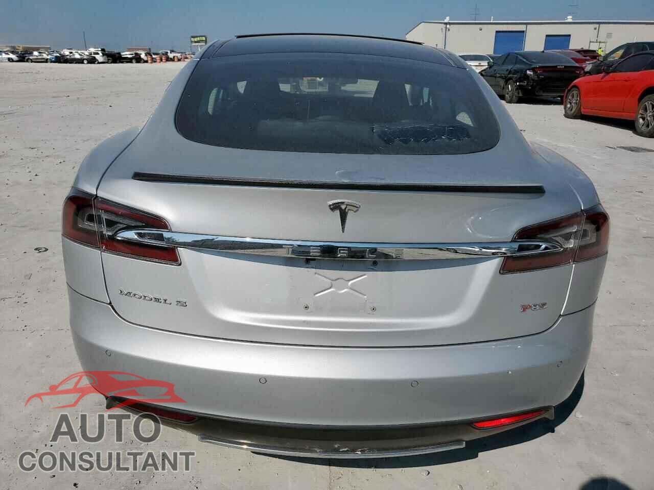 TESLA MODEL S 2014 - 5YJSA1H1XEFP33237