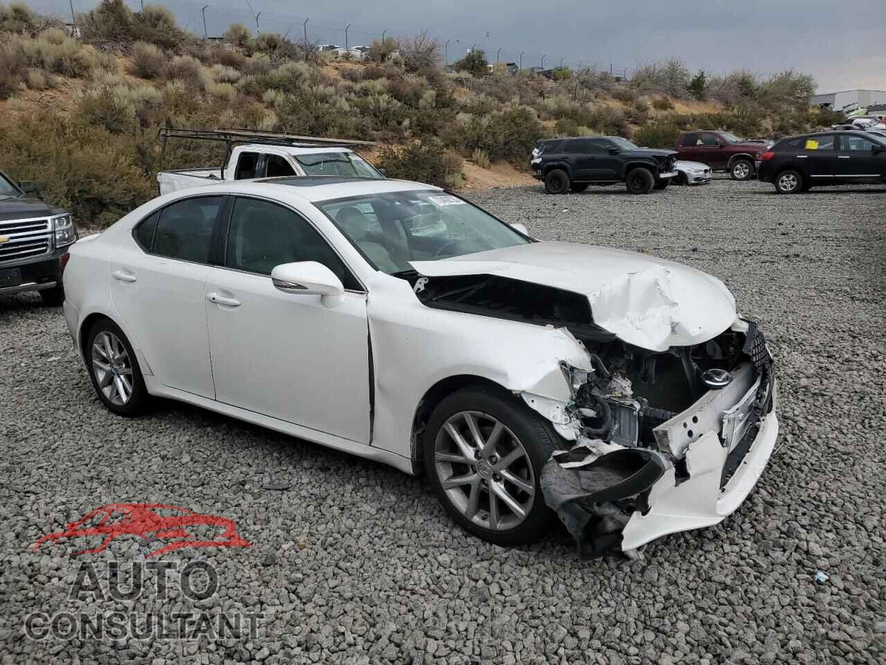 LEXUS IS 2011 - JTHBF5C28B5137063