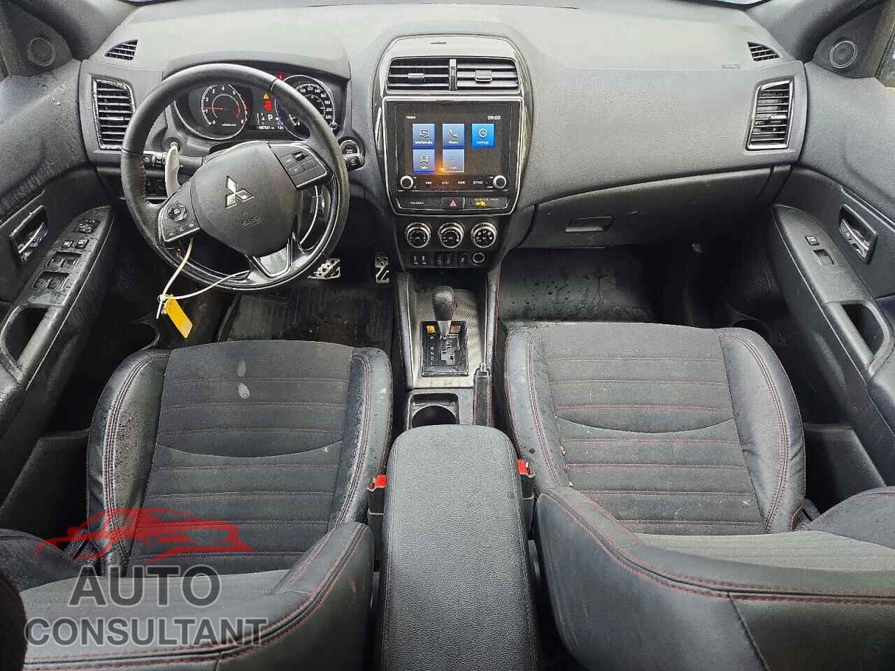 MITSUBISHI OUTLANDER 2023 - JA4AJVAW0PU603268