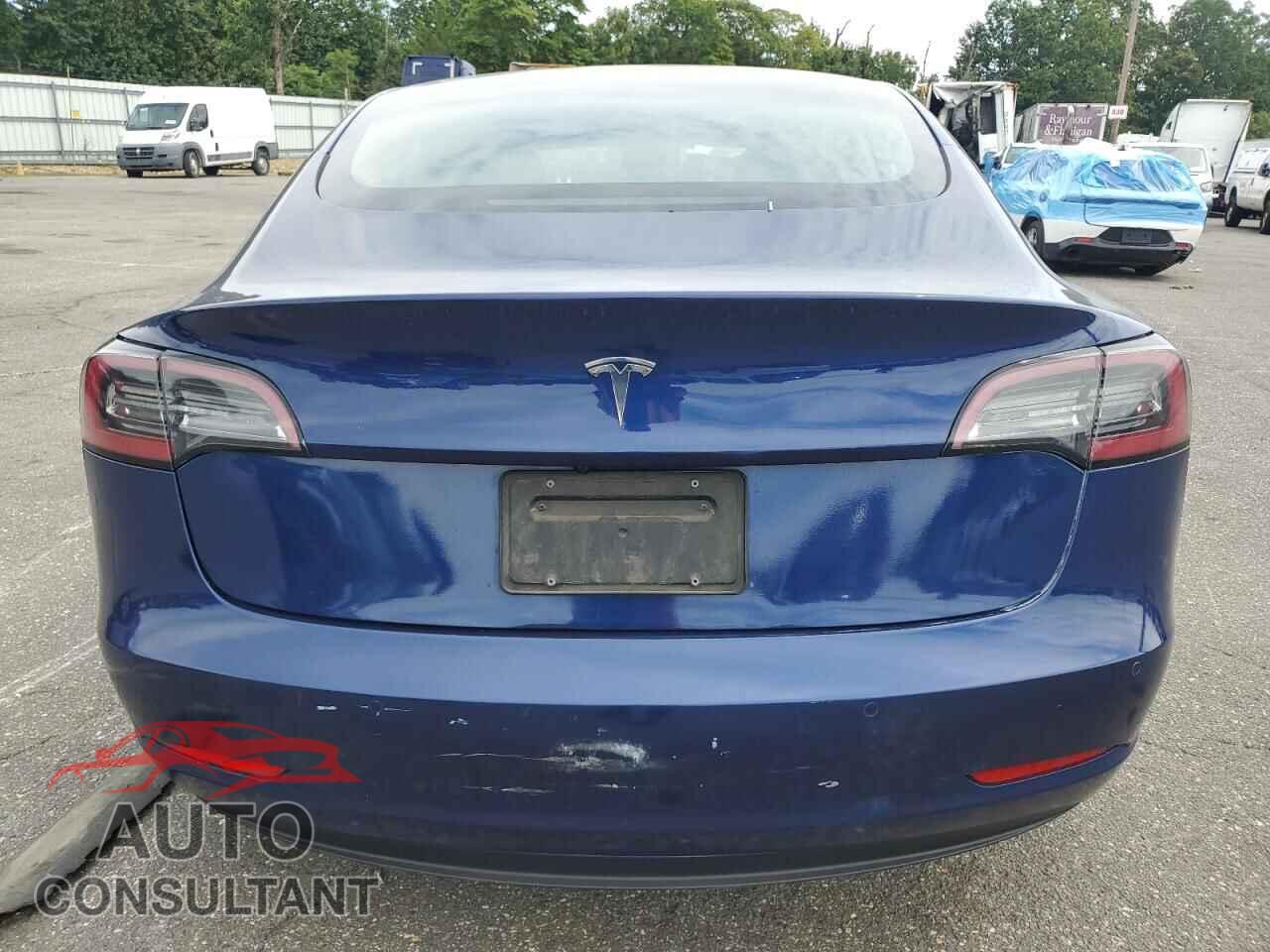 TESLA MODEL 3 2022 - 5YJ3E1EA5NF289908