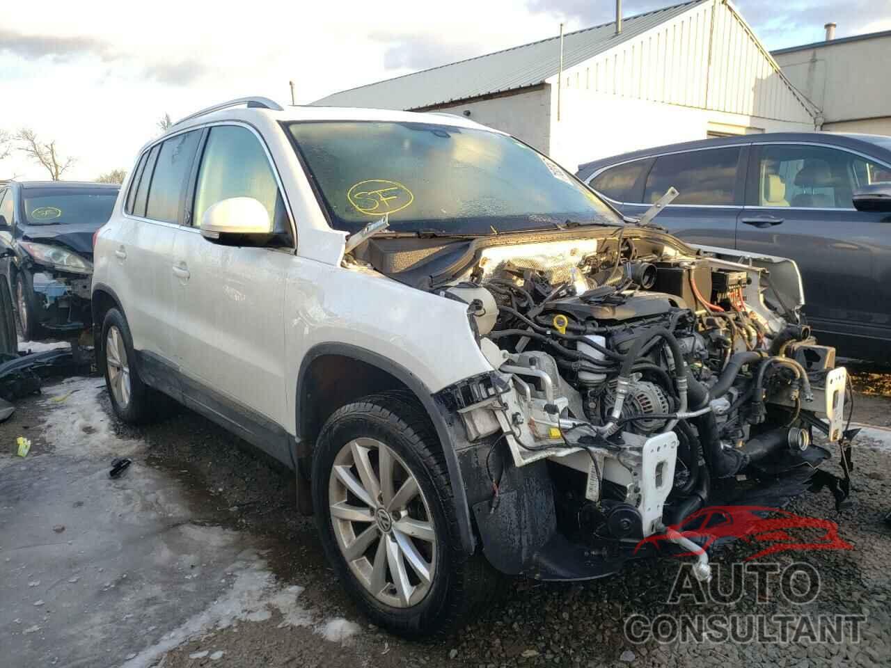 VOLKSWAGEN TIGUAN 2017 - WVGSV7AX3HK011388