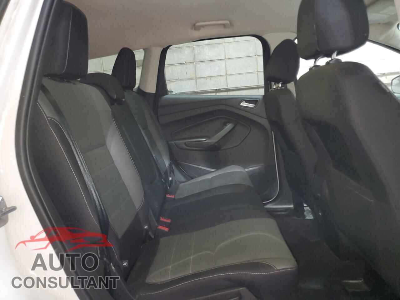 FORD ESCAPE 2016 - 1FMCU9GX1GUB63473