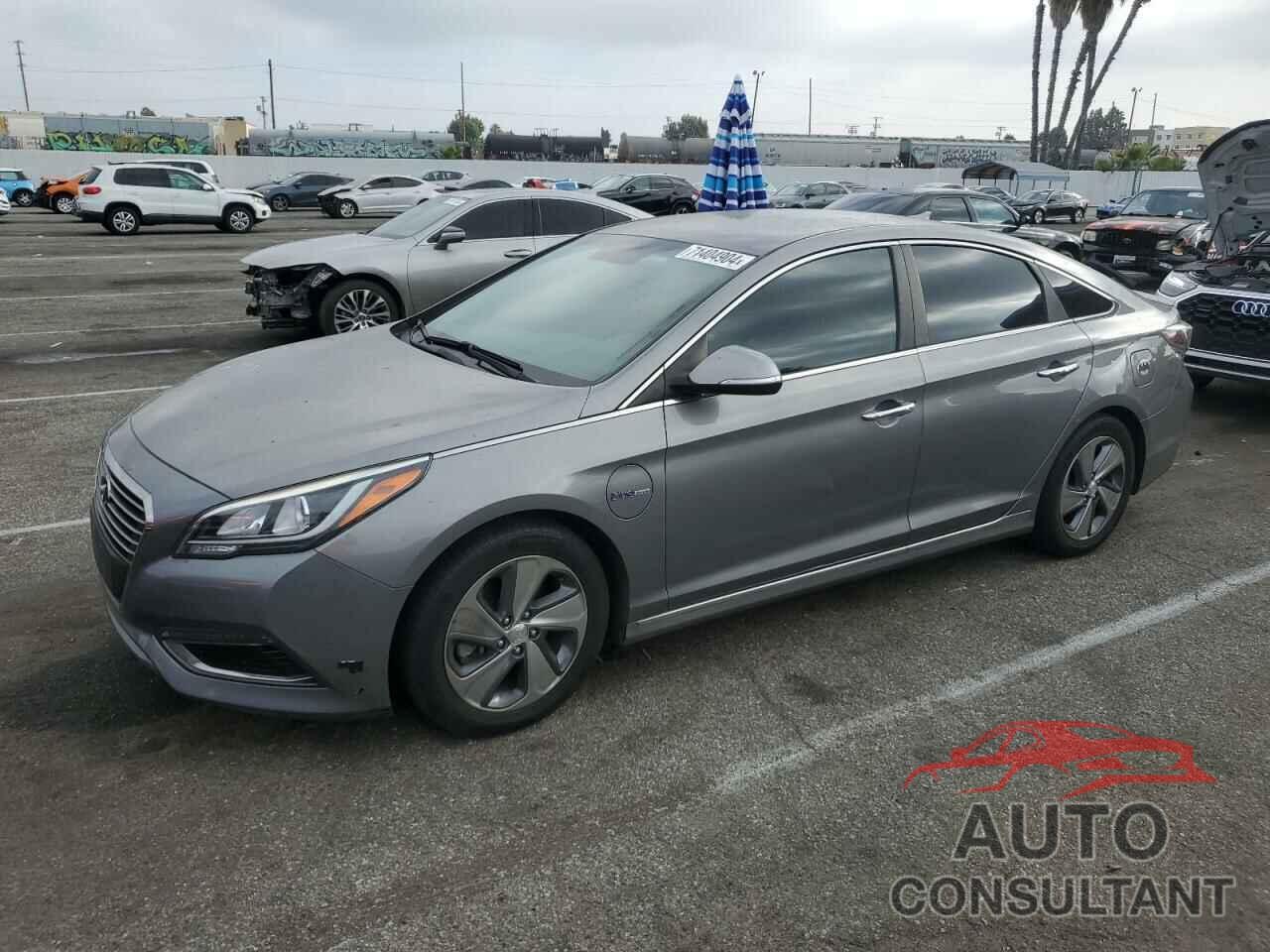 HYUNDAI SONATA 2017 - KMHE14L25HA062678