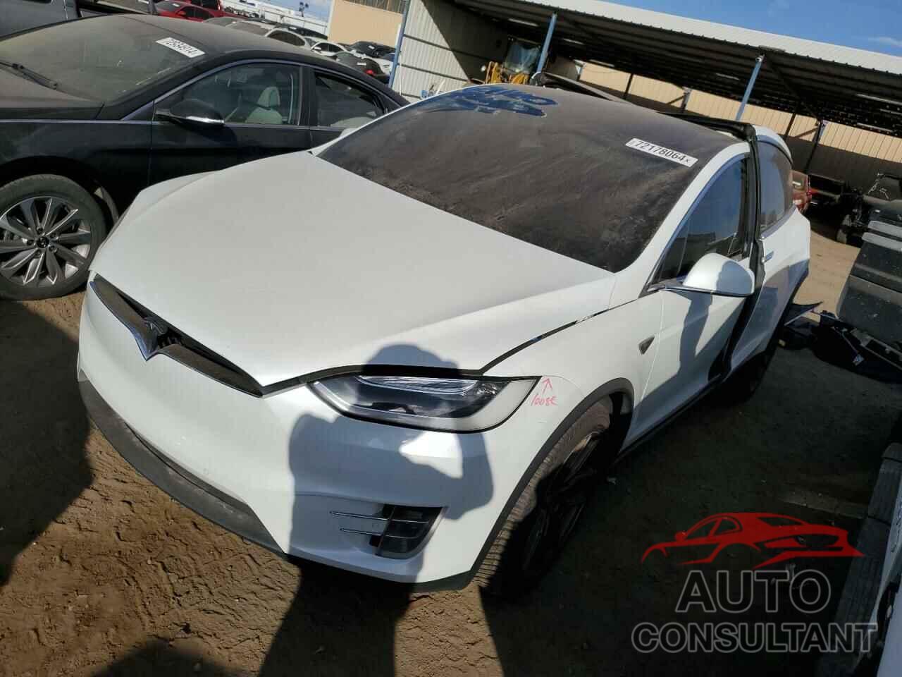 TESLA MODEL X 2016 - 5YJXCBE23GF011100