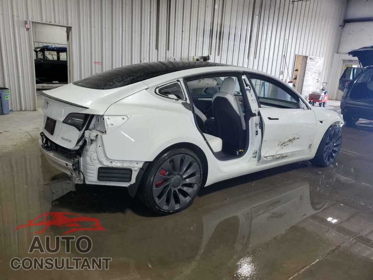 TESLA MODEL 3 2021 - 5YJ3E1EC2MF044645