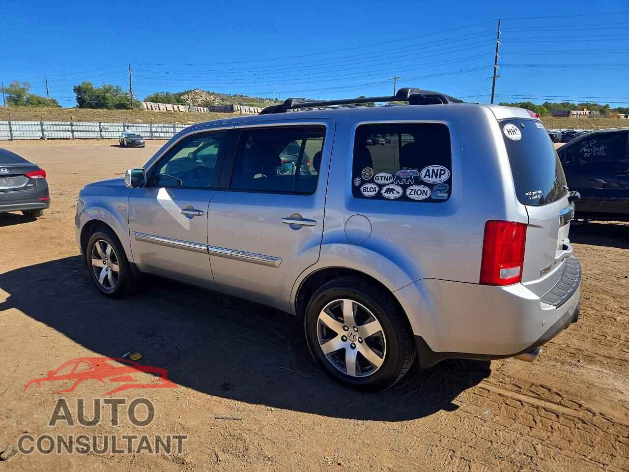 HONDA PILOT 2015 - 5FNYF4H92FB036228