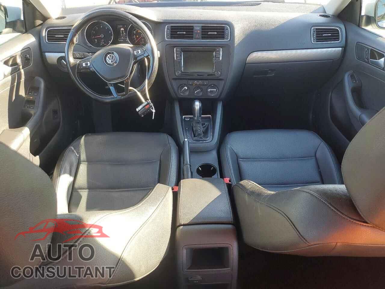 VOLKSWAGEN JETTA 2017 - 3VWDB7AJ7HM355183