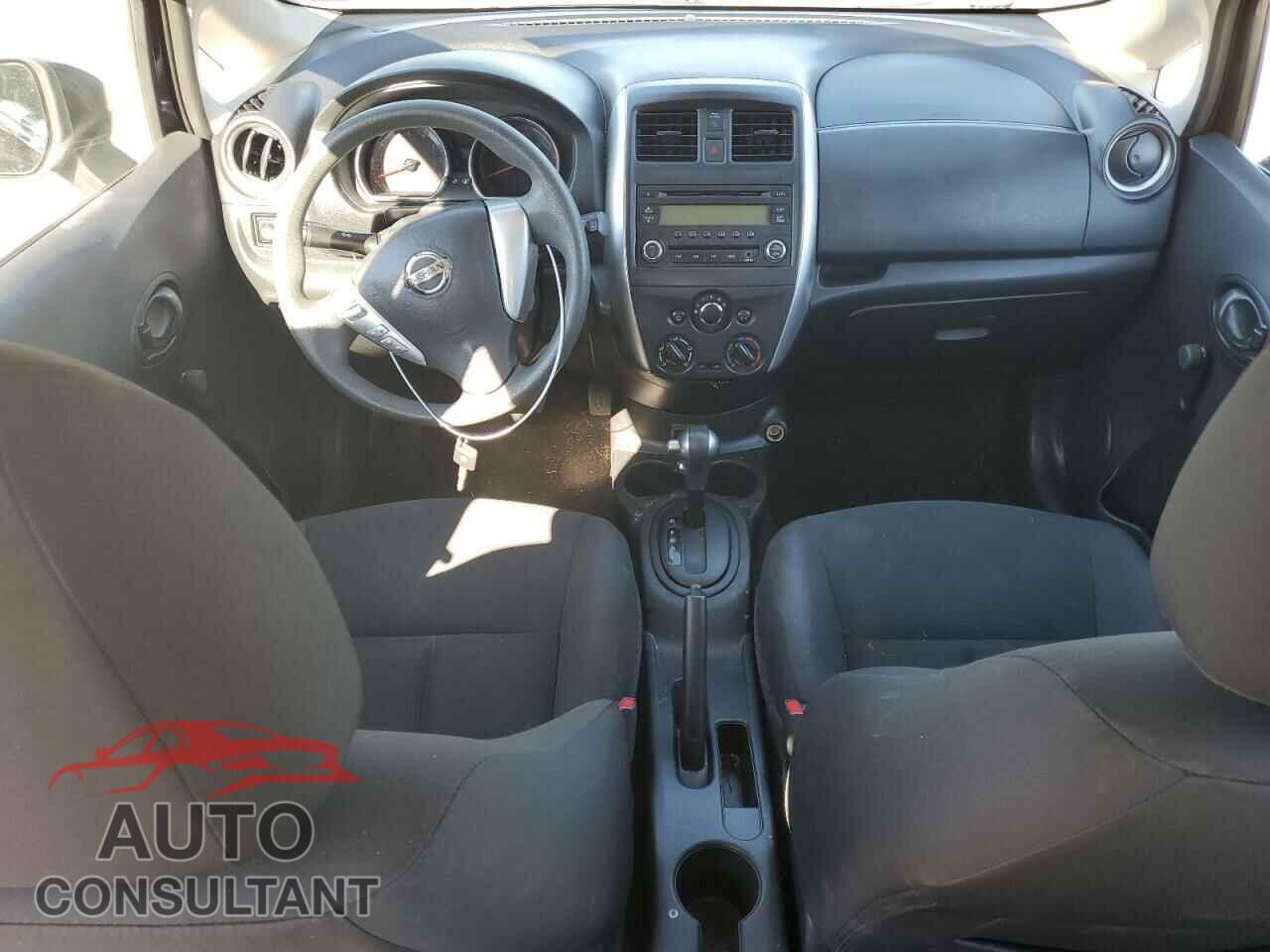 NISSAN VERSA 2017 - 3N1CE2CP1HL367705