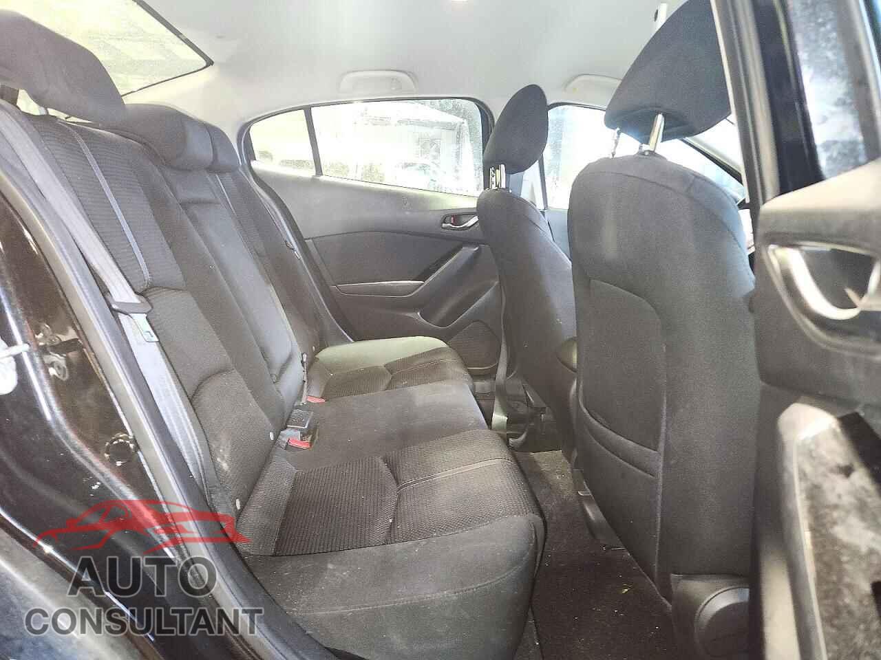 MAZDA 3 2017 - 3MZBN1U73HM133431
