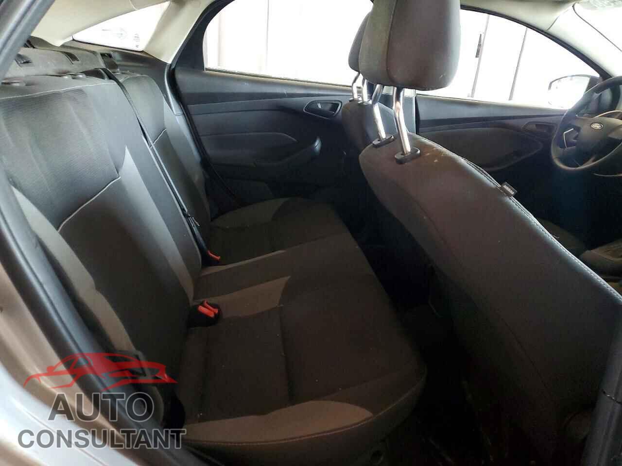 FORD FOCUS 2014 - 1FADP3E24EL347111